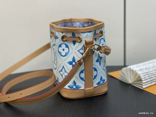 WIS NANO NOÉ-13*16*10cm LOUIS VUITTON 1201